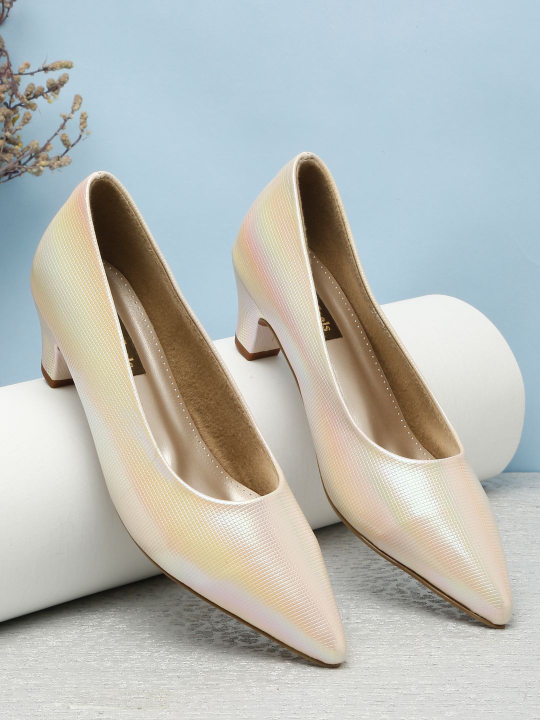 

Flat n Heels Women Block Heel Pumps, Gold