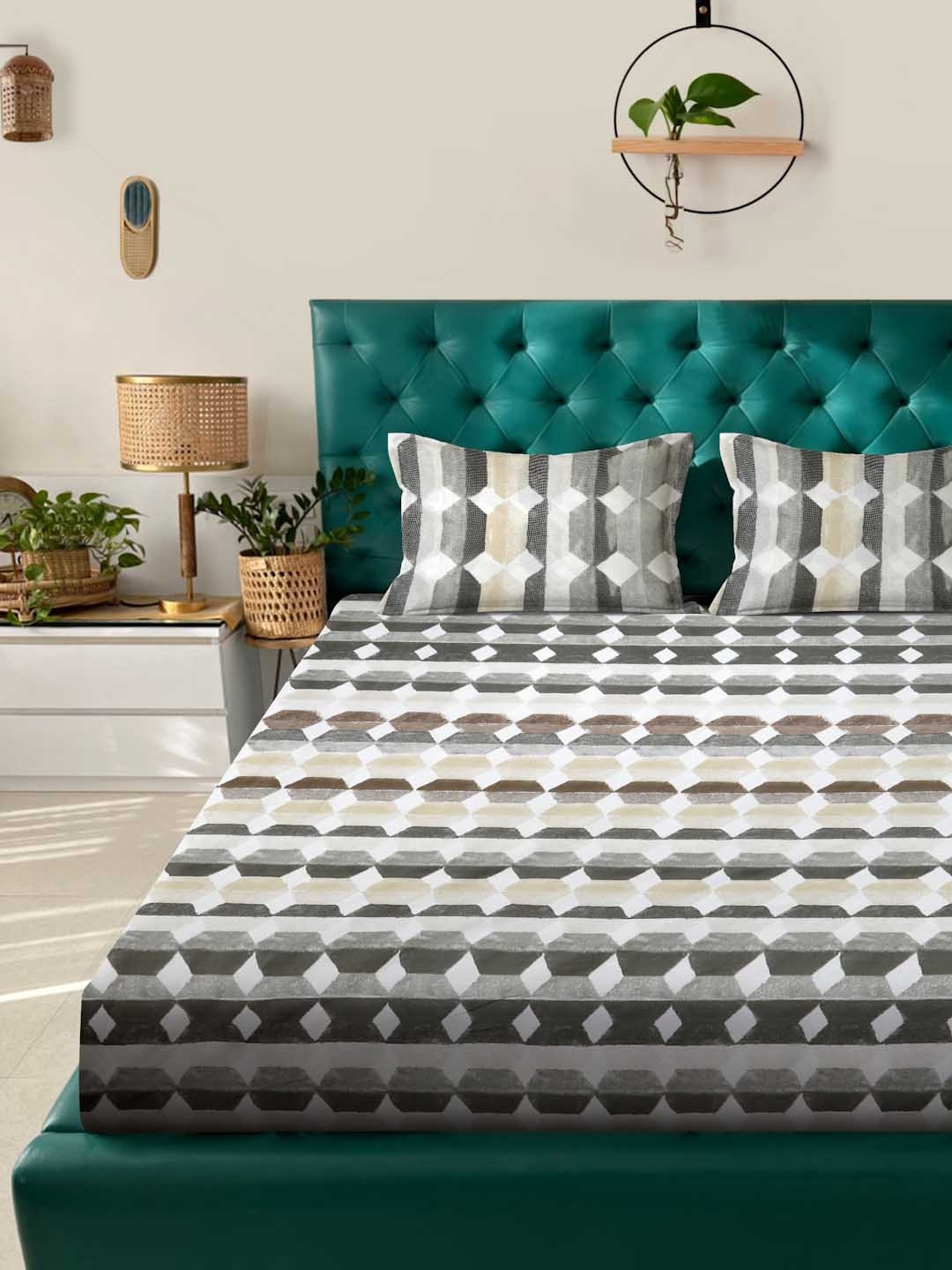 

ROSARA HOME Grey & White Geometric 144 TC King Bedsheet with 2 Pillow Covers