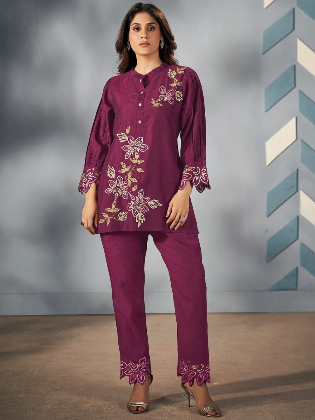 

AUTUMN LANE Floral Embroidered Mandarin Collar Top With Trousers, Pink