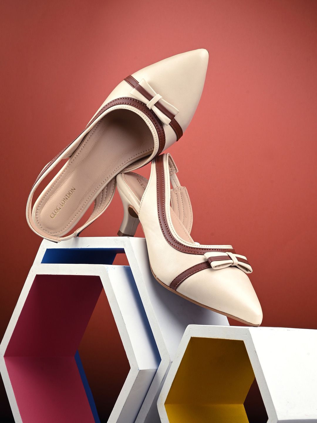 

CLOG LONDON Women Kitten Casual Pointed Toe Sandals, Off white