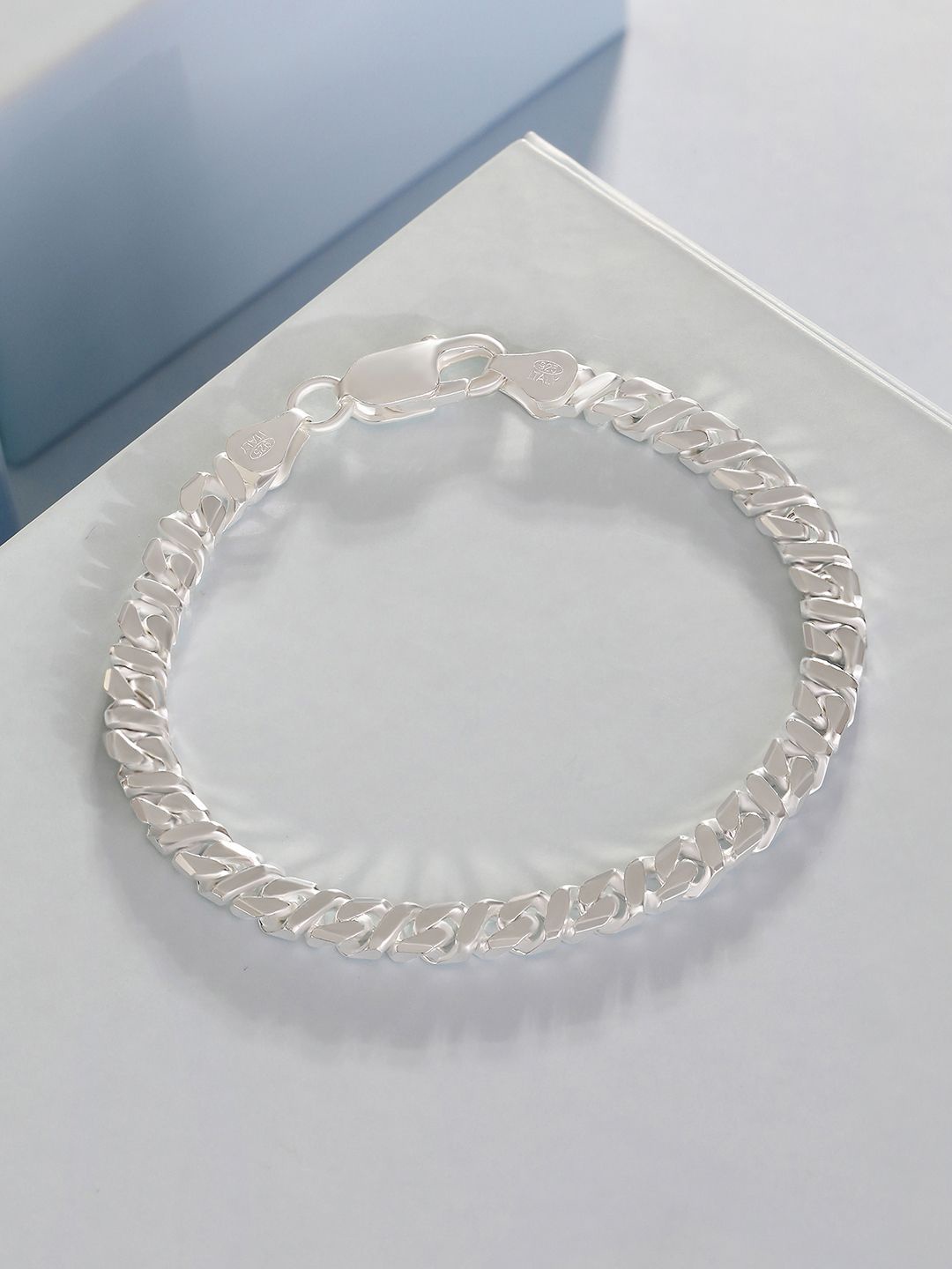 

Zavya Men 925 Sterling Silver Silver-Plated Link Bracelet