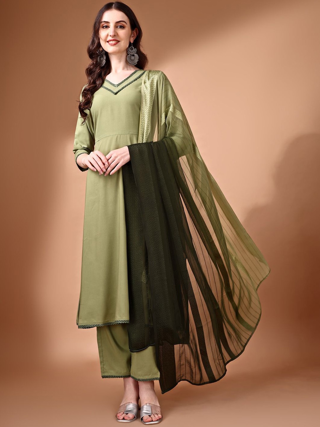 

KALINI V Neck Gotta Patti Anarkali Kurta with Palazzos & Dupatta, Green