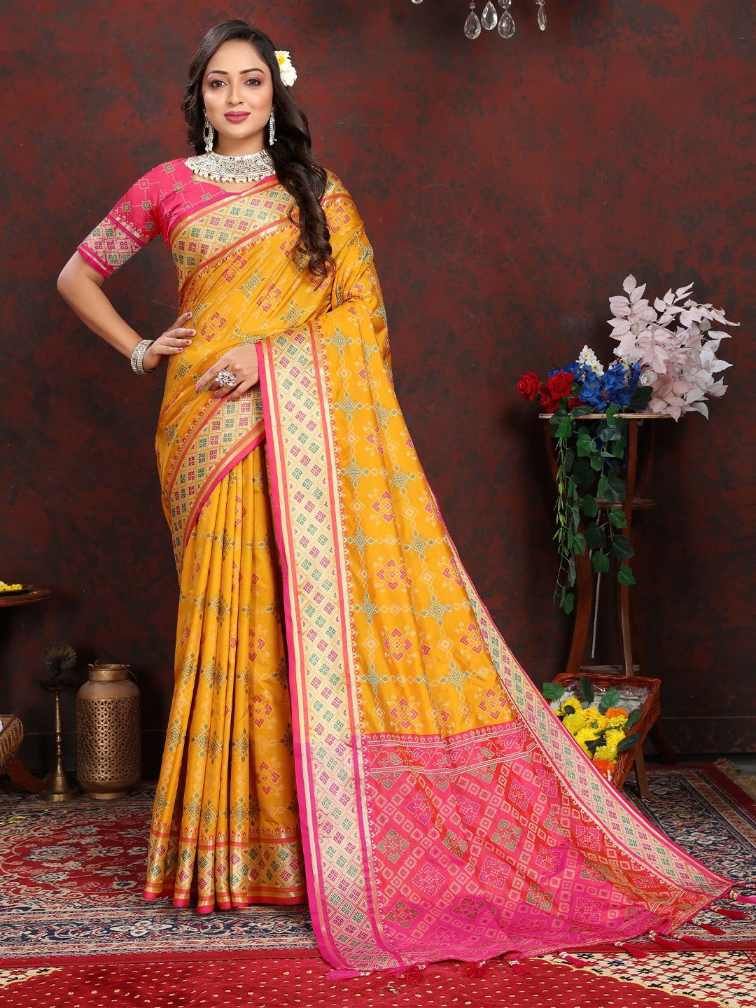 

Zeekha Woven Design Zari Pure Silk Kanjeevaram Saree, Mustard