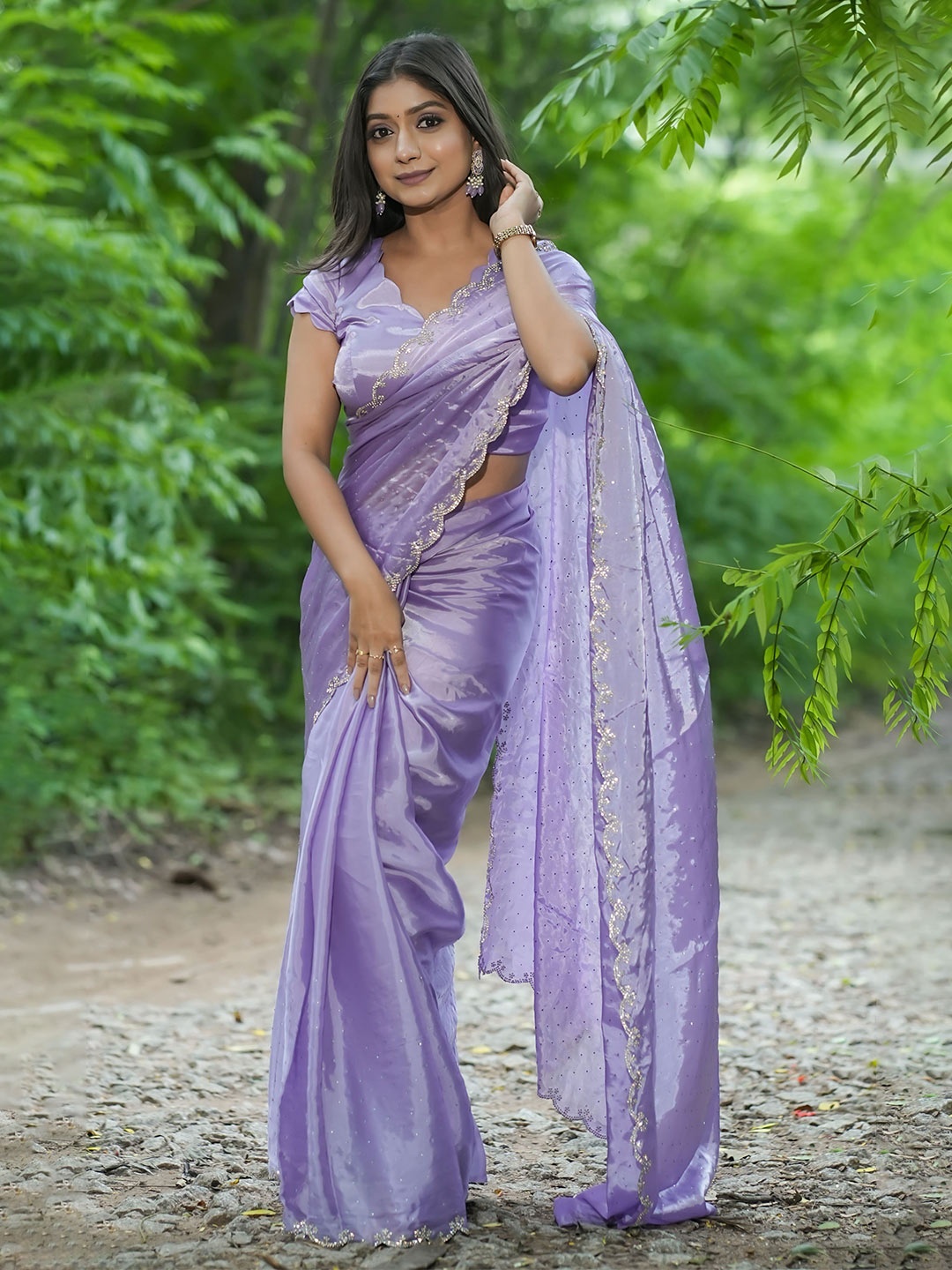 

DrapeMall Embellished Beads and Stones Saree, Purple
