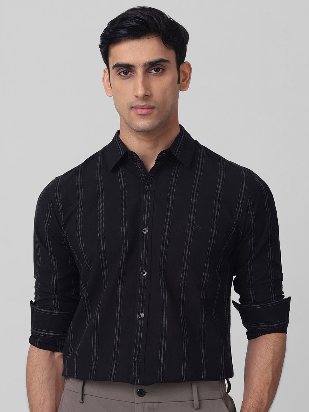 

Mufti Men Spread Collar Vertical Striped Cotton Slim Fit Casual Shirt, Black