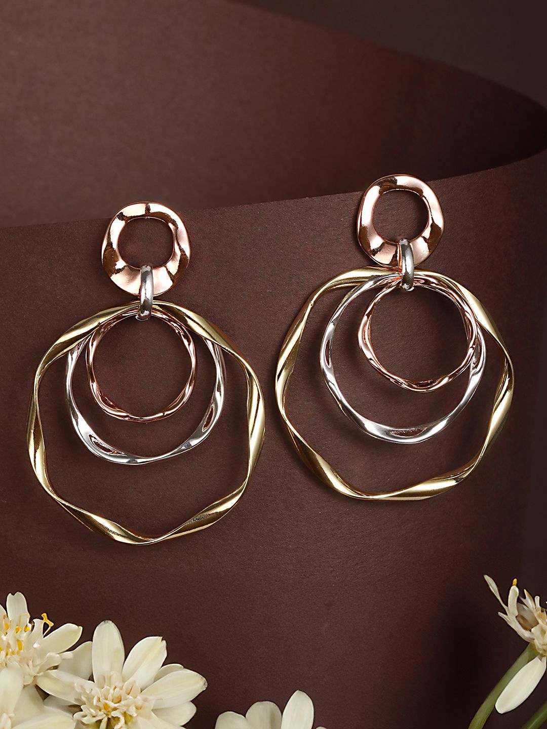 

SARAF TRENDZ Anti-tarnish Gold-Plated Contemporary Drop Earrings