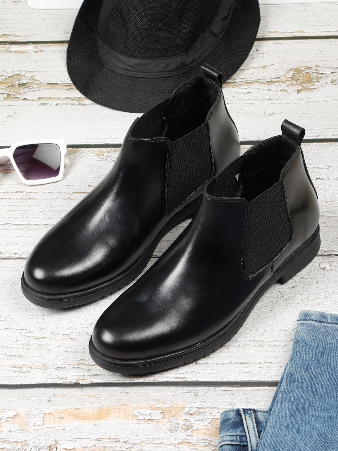 

Teakwood Leathers Men Block-Heeled Chelsea Boots, Black