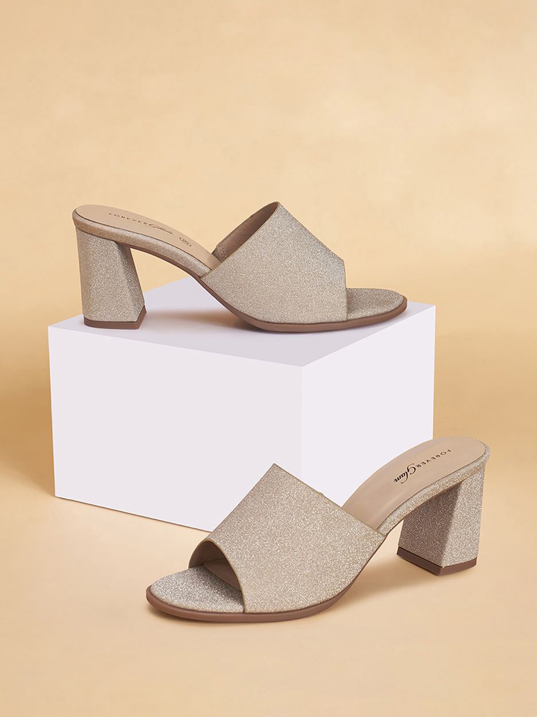 

Forever Glam by Pantaloons Textured Block Mules, Gold