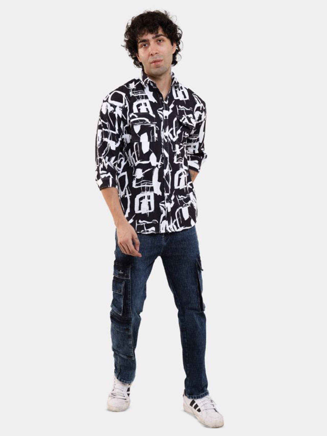 

BOTABOCHI Men Classic Spread Collar Abstract Printed Cotton Oversized Party Shirt, Black