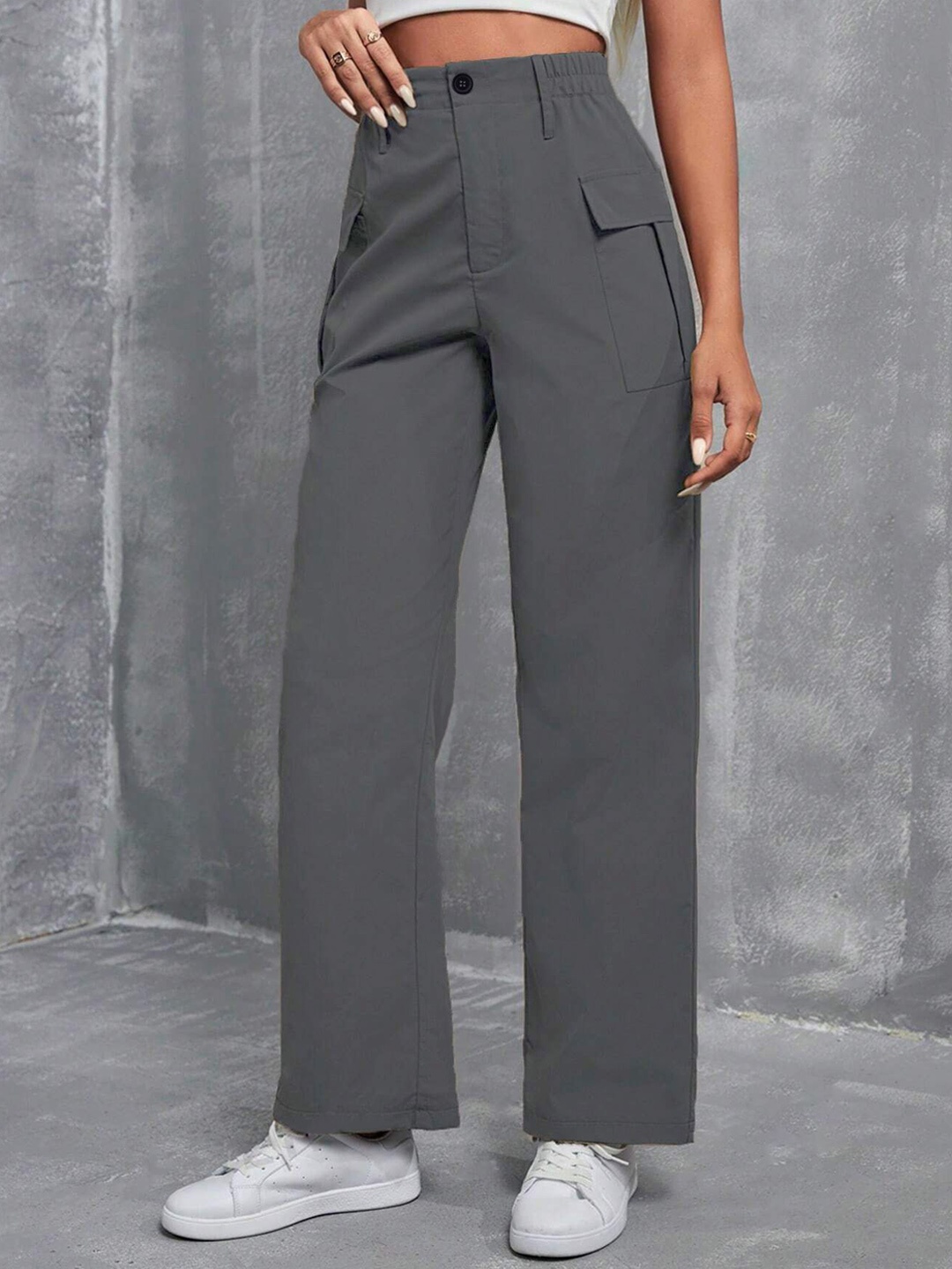 

TAGDO Women Solid Mid-Rise Cargos Trousers, Grey