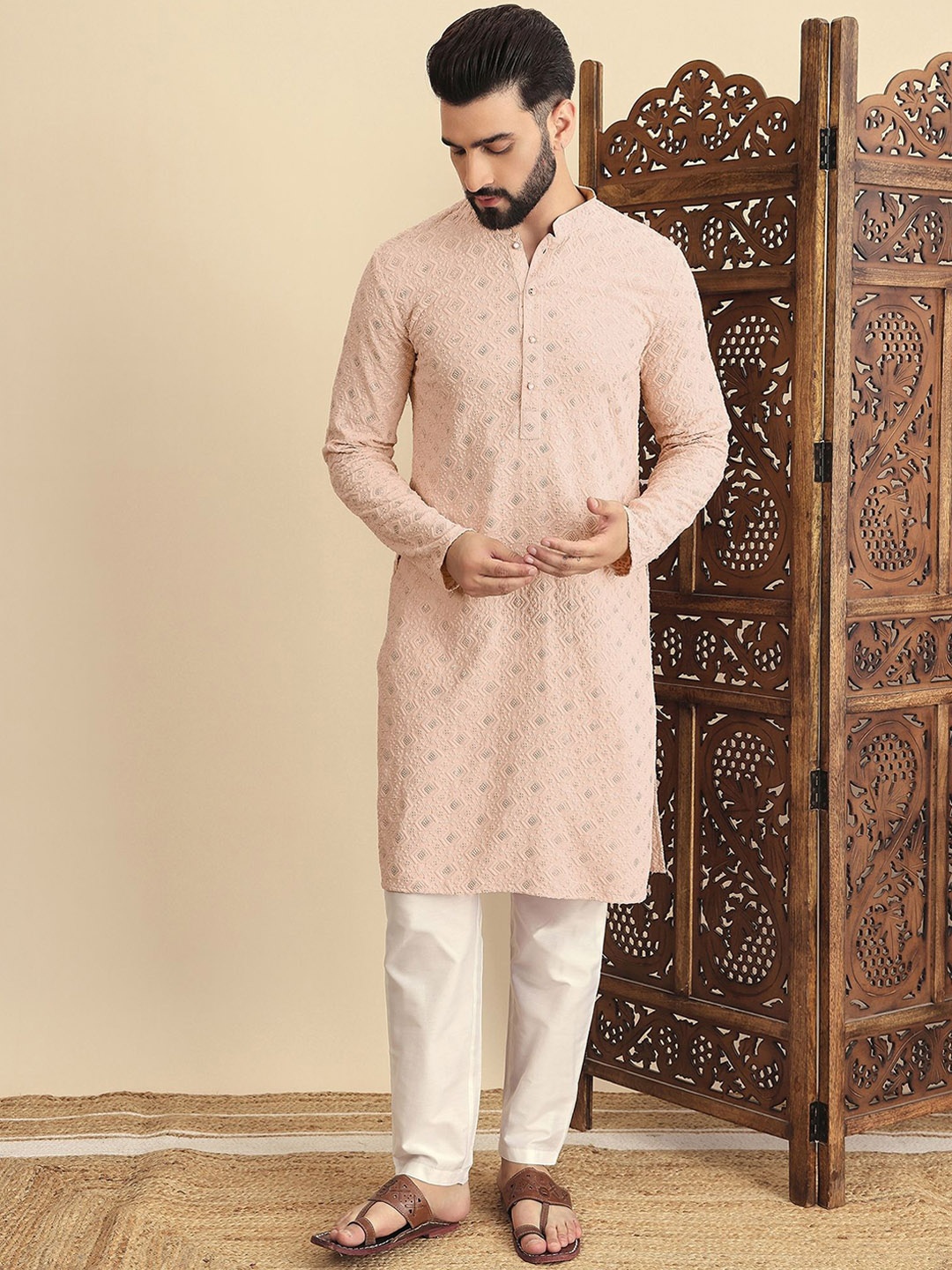 

House of Pataudi Geometric Embroidered Mandarin Collar Straight Kurta, Pink