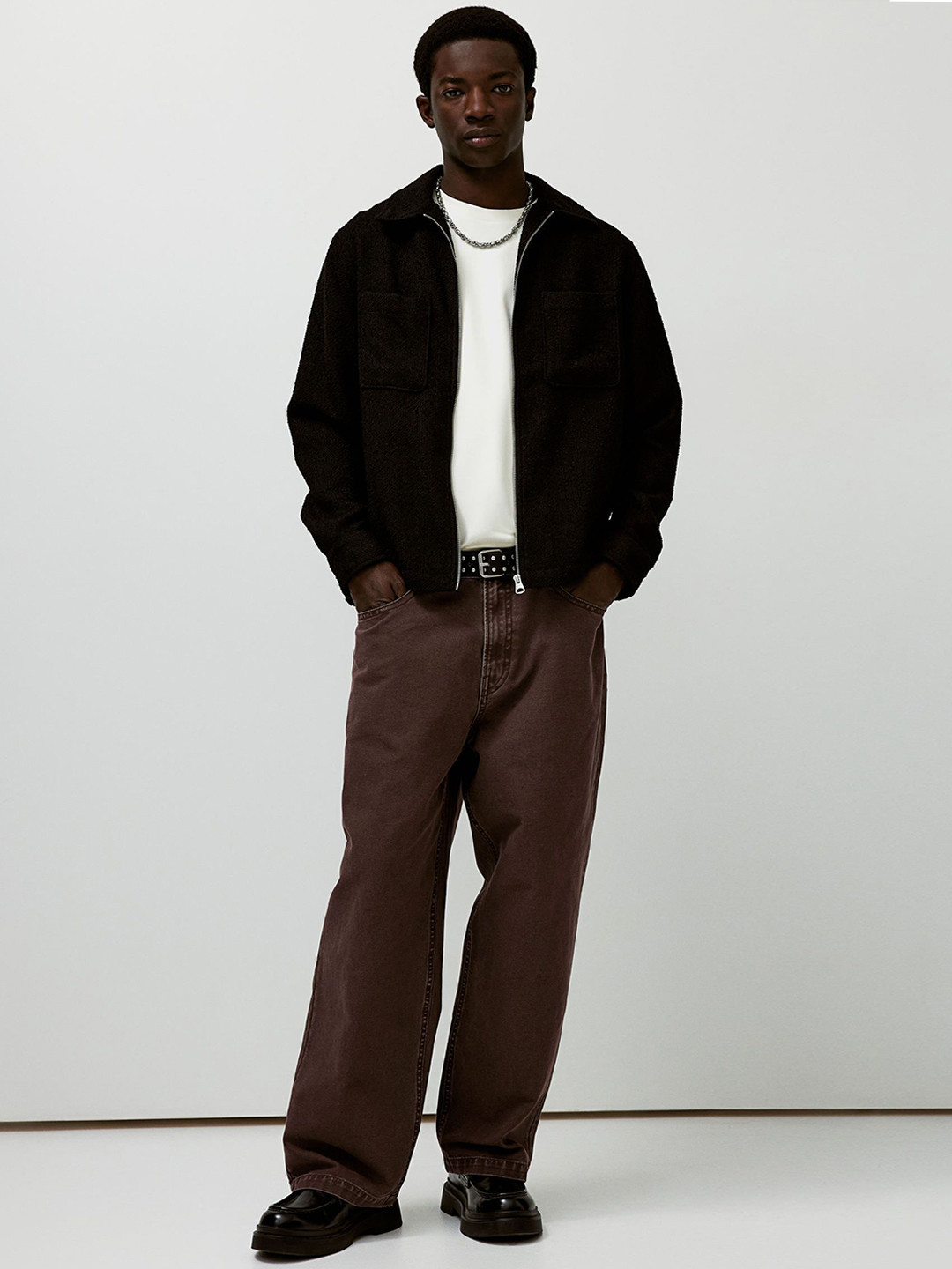 

H&M Men Baggy Canvas Trousers, Brown