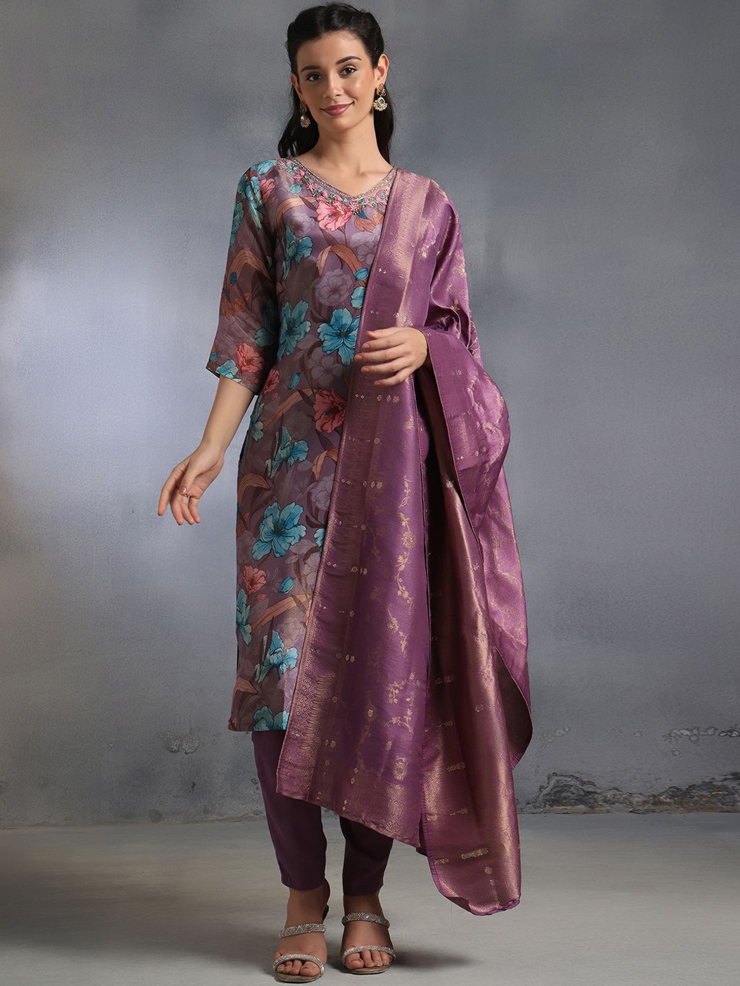

Rang by Indya Floral Printed Thread Work Straight Kurta with Trousers & With Dupatta, Purple