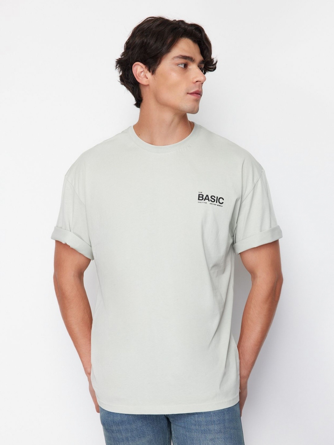 

Trendyol Unisex Solid Round Neck Pure Cotton T-shirt, White