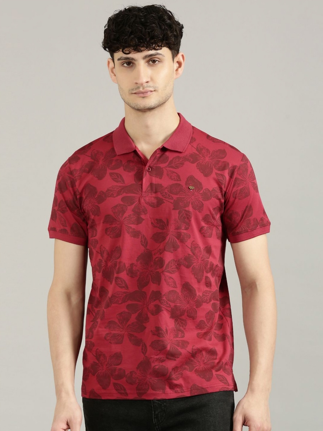 

Joven Men Floral Printed Polo Collar Cotton T-shirt, Maroon