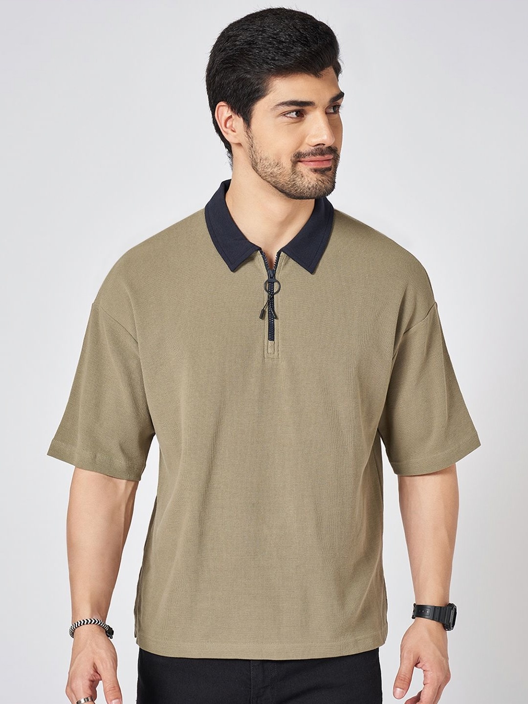

People Men Solid Polo Collar Cotton Boxy T-shirt, Olive