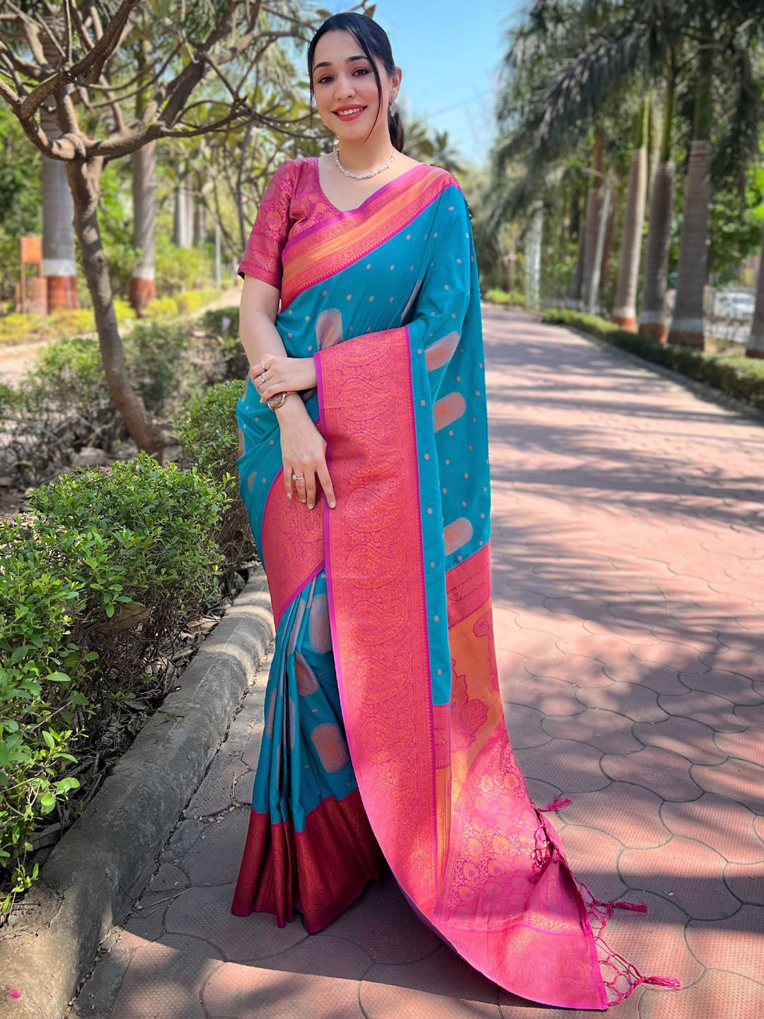 

Mitera Woven Design Zari Silk Blend Banarasi Saree, Blue