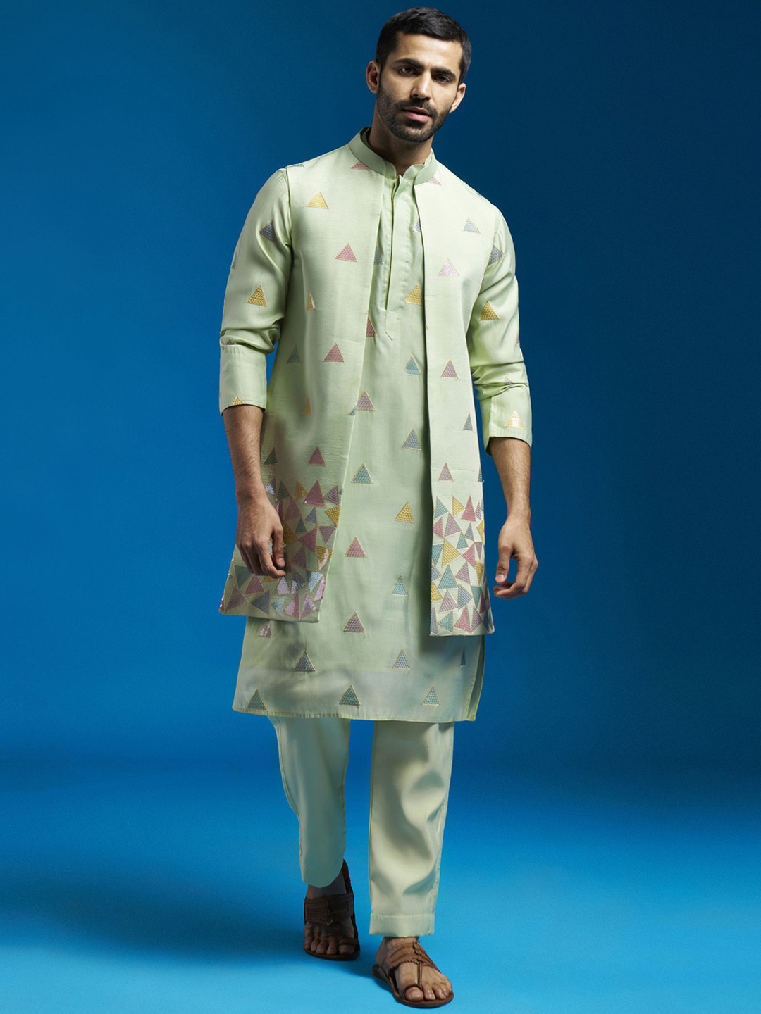 

VASTRAMAY Geometric Embroidered Sequinned Straight Kurta With Pyjama And Jacket, Green