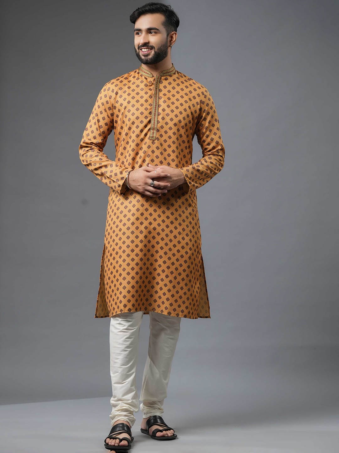 

Ethnic India Geometric Printed Mandarin Collar Straight Kurta, Mustard