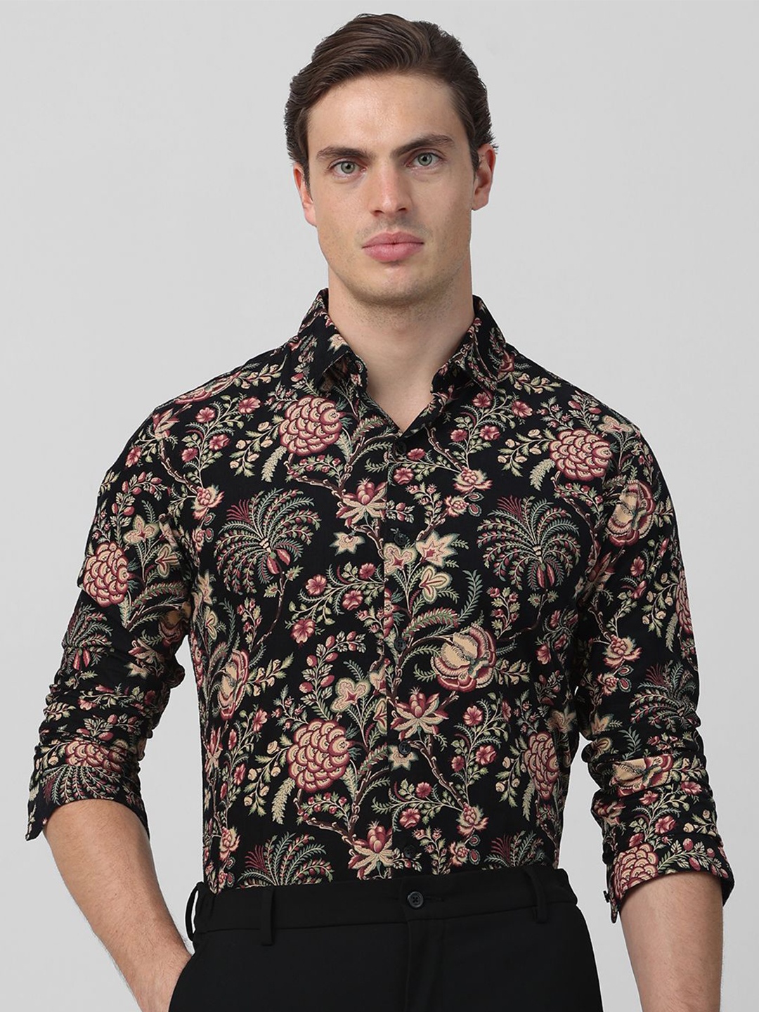 

Mufti Men Spread Collar Floral Printed Cotton Slim Fit Casual Shirt, Black