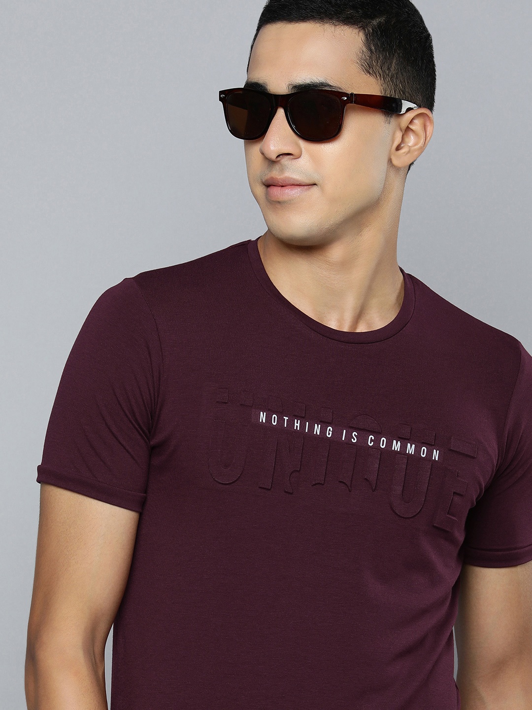 

Lawman pg3 Men Maroon & White Typography Applique Slim Fit T-shirt