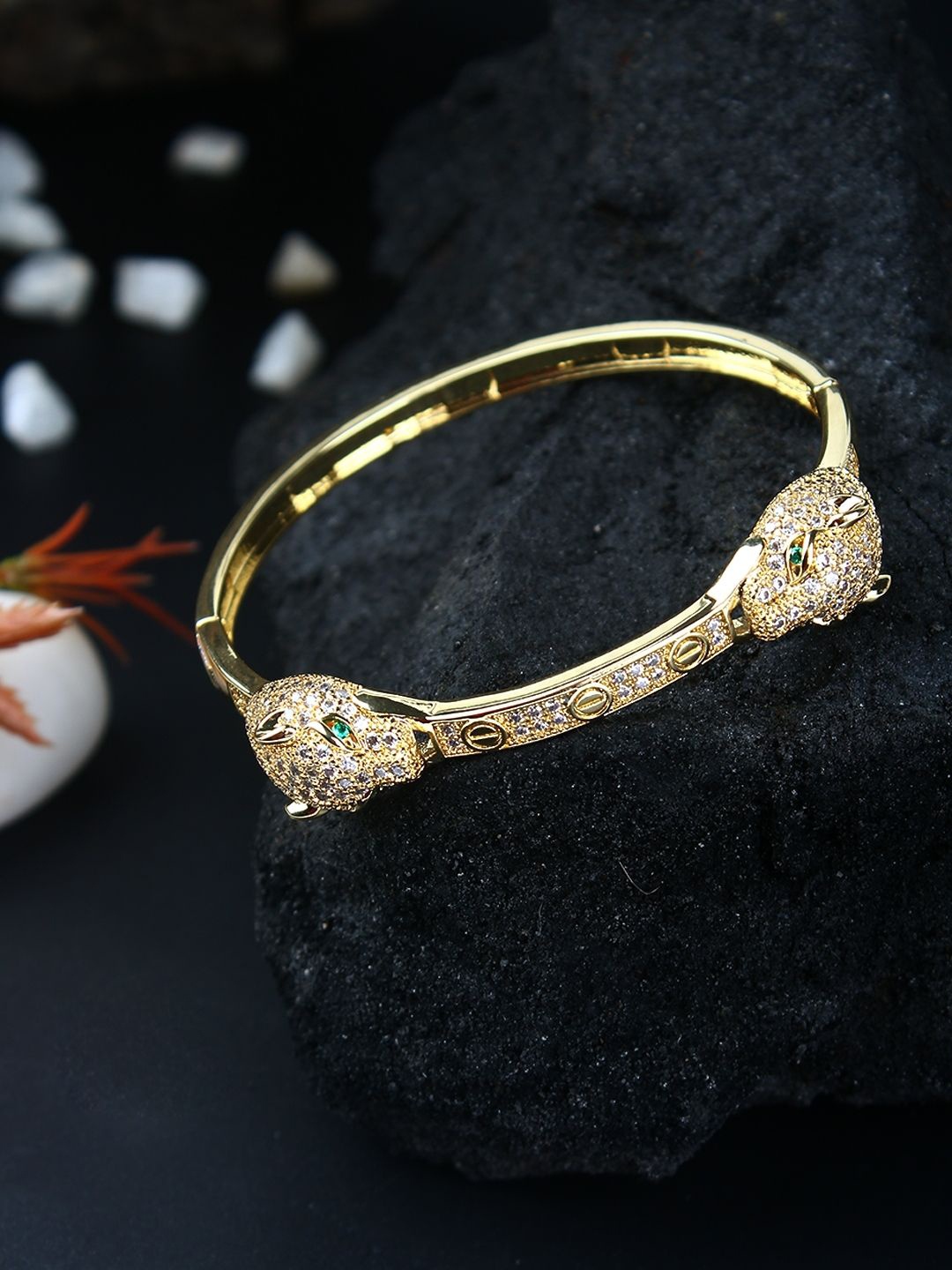 

KPOP Brass Gold-Plated Cubic Zirconia Studded Bangle-Style Bracelet