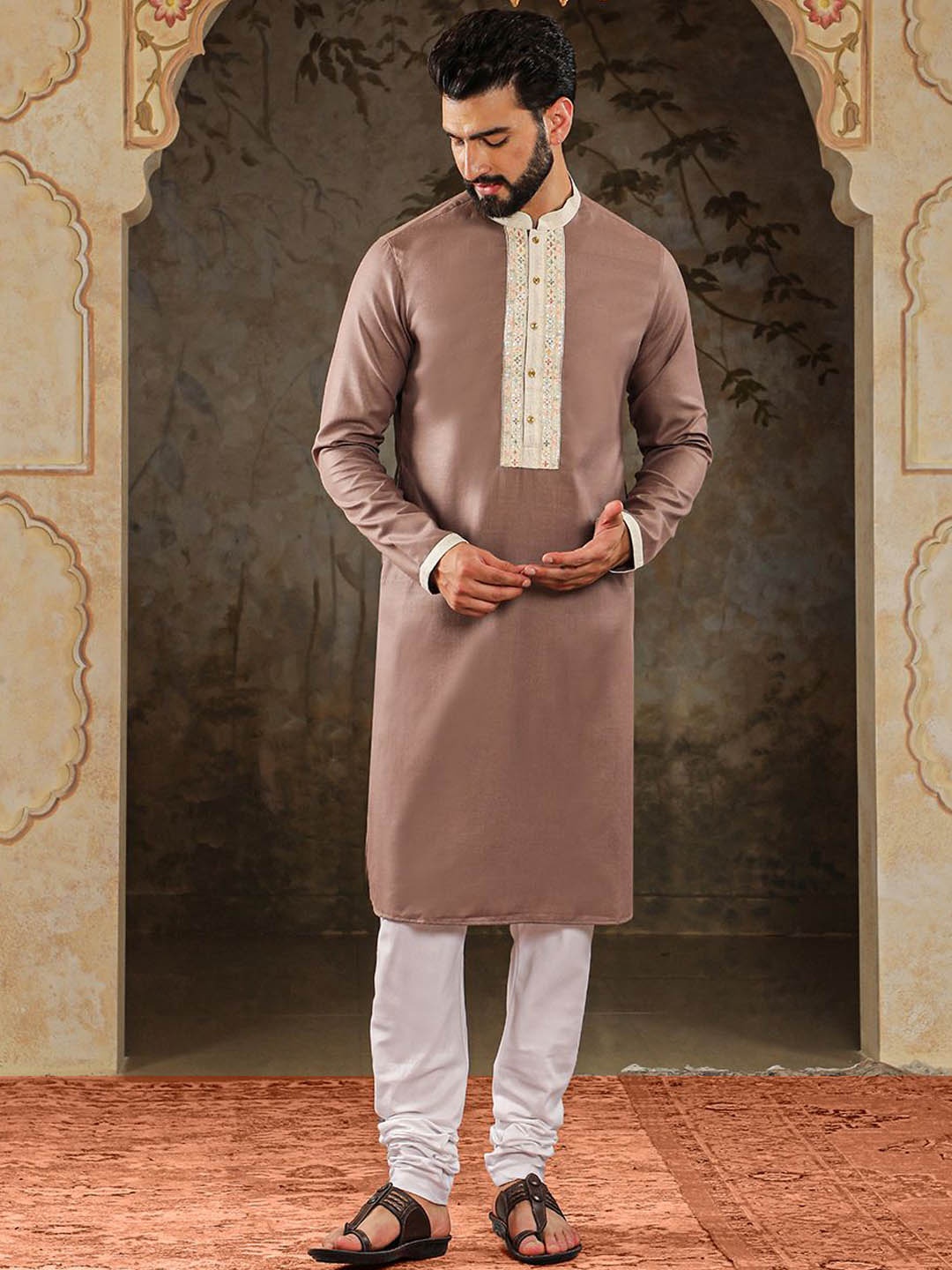 

HOUSE OF DEYANN Ethnic Motifs Embroidered Straight Kurta with Churidar, Purple