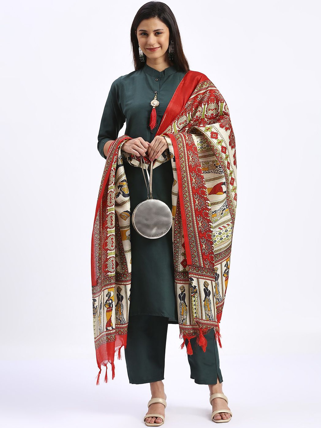 

VredeVogel Band Collar Straight Kurta with Trousers & With Dupatta, Green