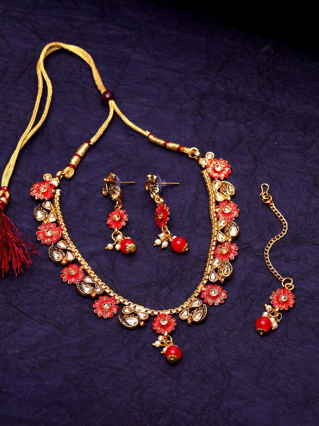 

ANIKAS CREATION Gold-Plated Kundan-Studded & Beaded Jewellery Set