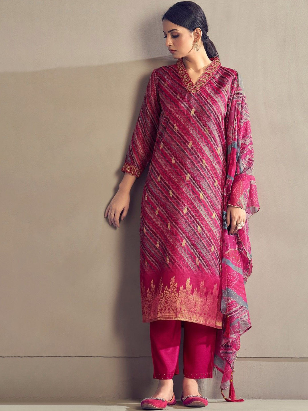 

AUTUMN LANE Ethnic Motifs Printed Thread Work Kurta & Trousers With Dupatta, Rose