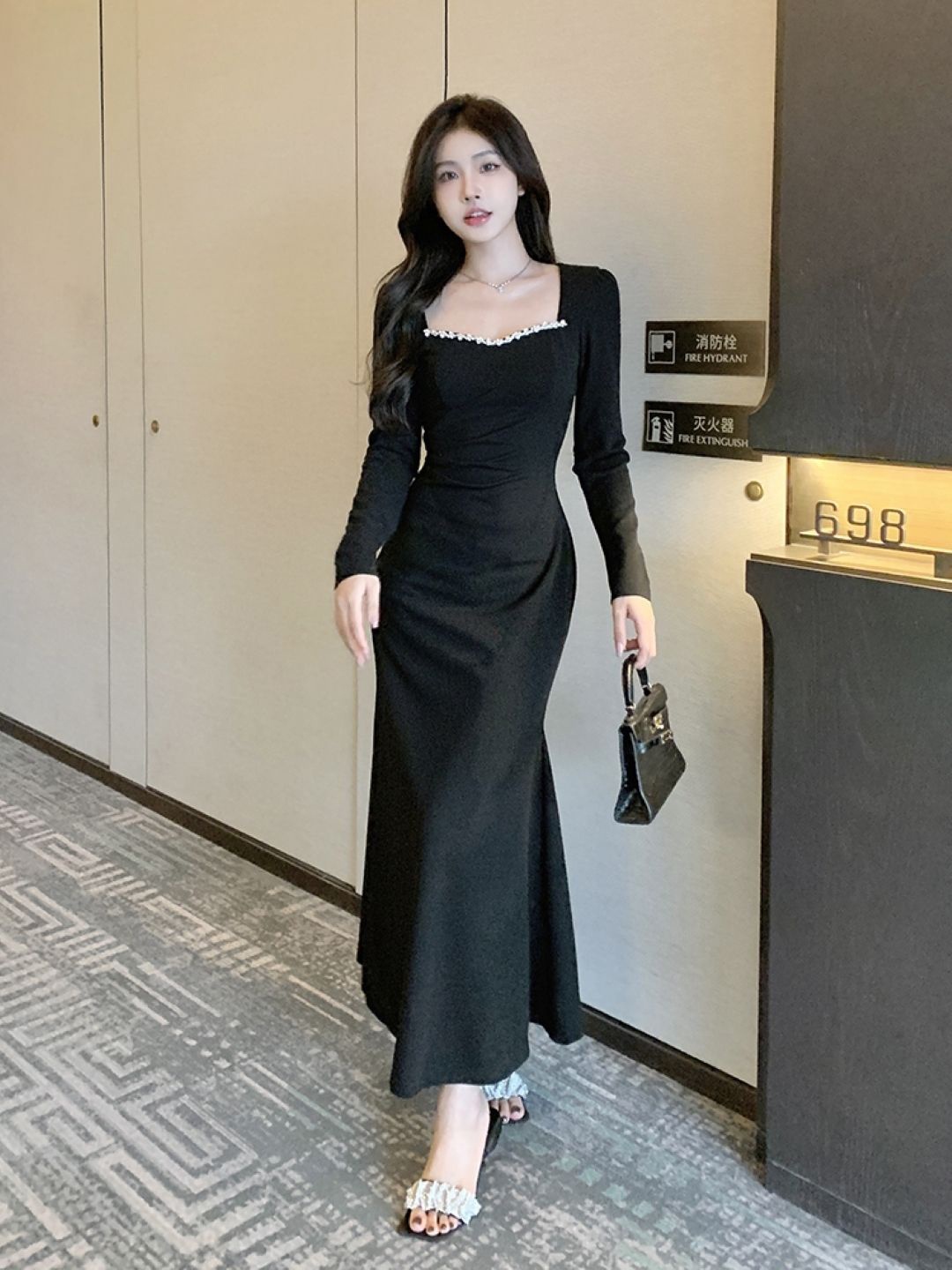 

KPOP Sweetheart Neck Maxi Dress, Black