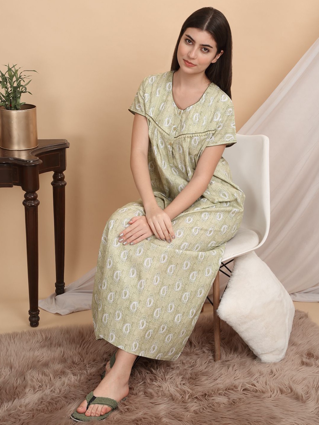 

Sweet Dreams Ethnic Motifs Printed Pure Cotton Maxi Nightdress, Green