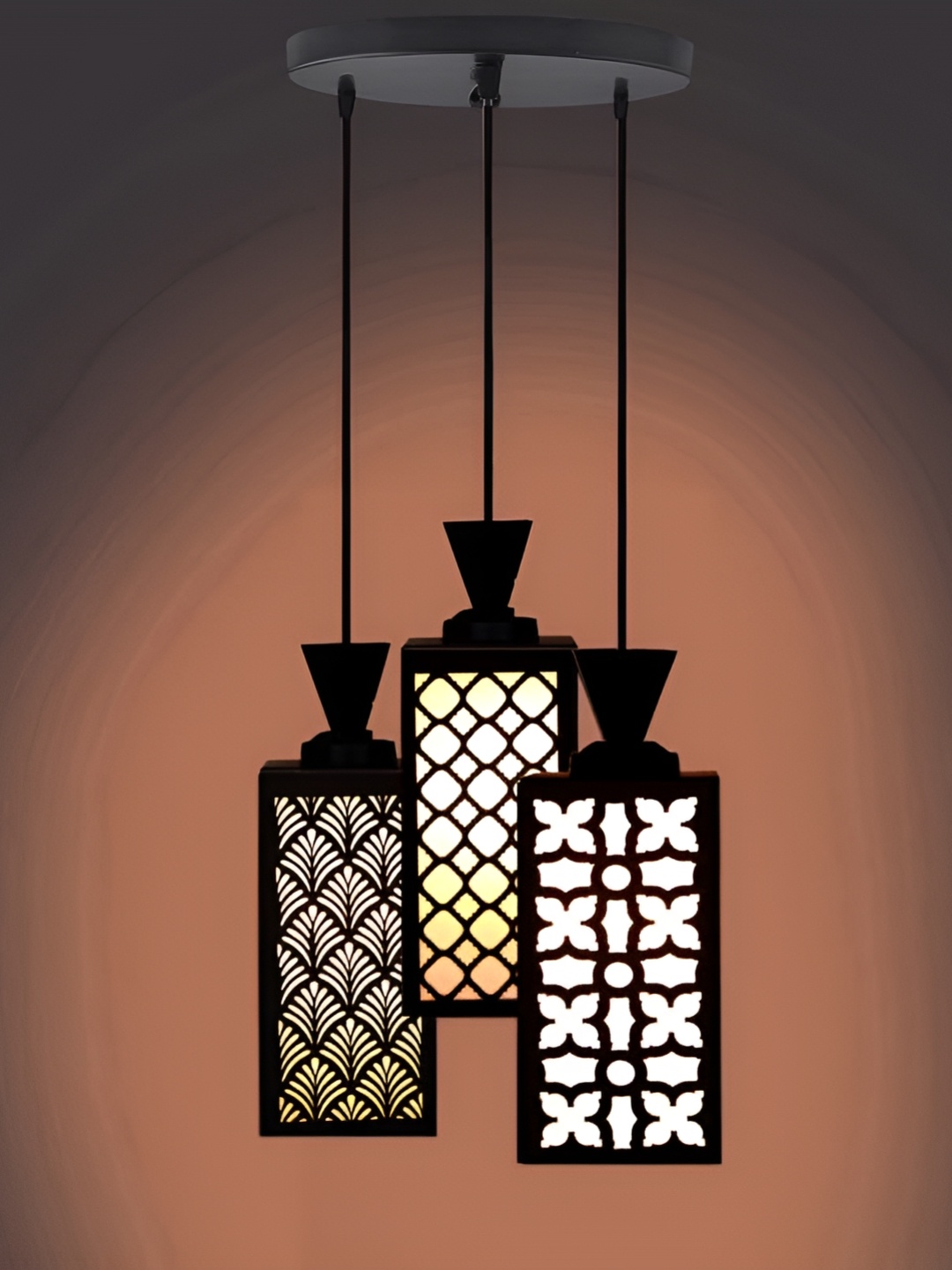 

Afast Black & White Ceiling Lamp