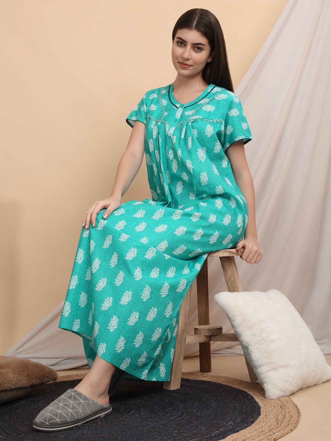 

Sweet Dreams Ethnic Motifs Printed Pure Cotton Maxi Nightdress, Green