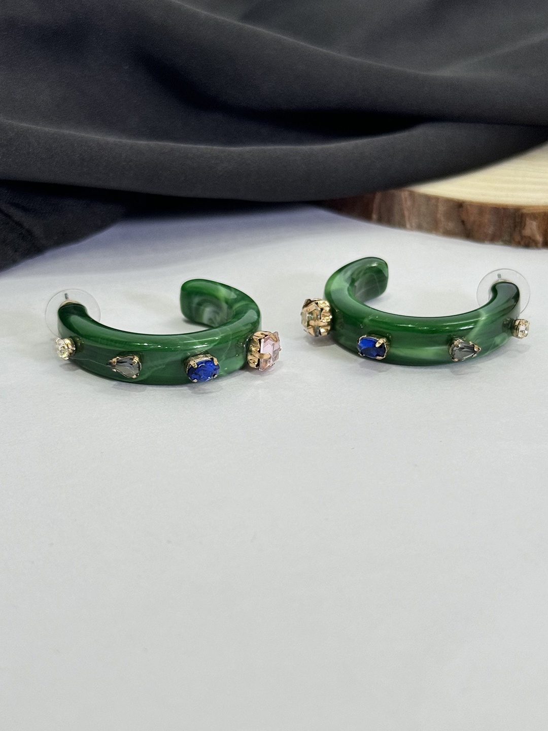 

The Jewellery Tale Morganite Gemstones Studded Half Hoop Earrings, Green