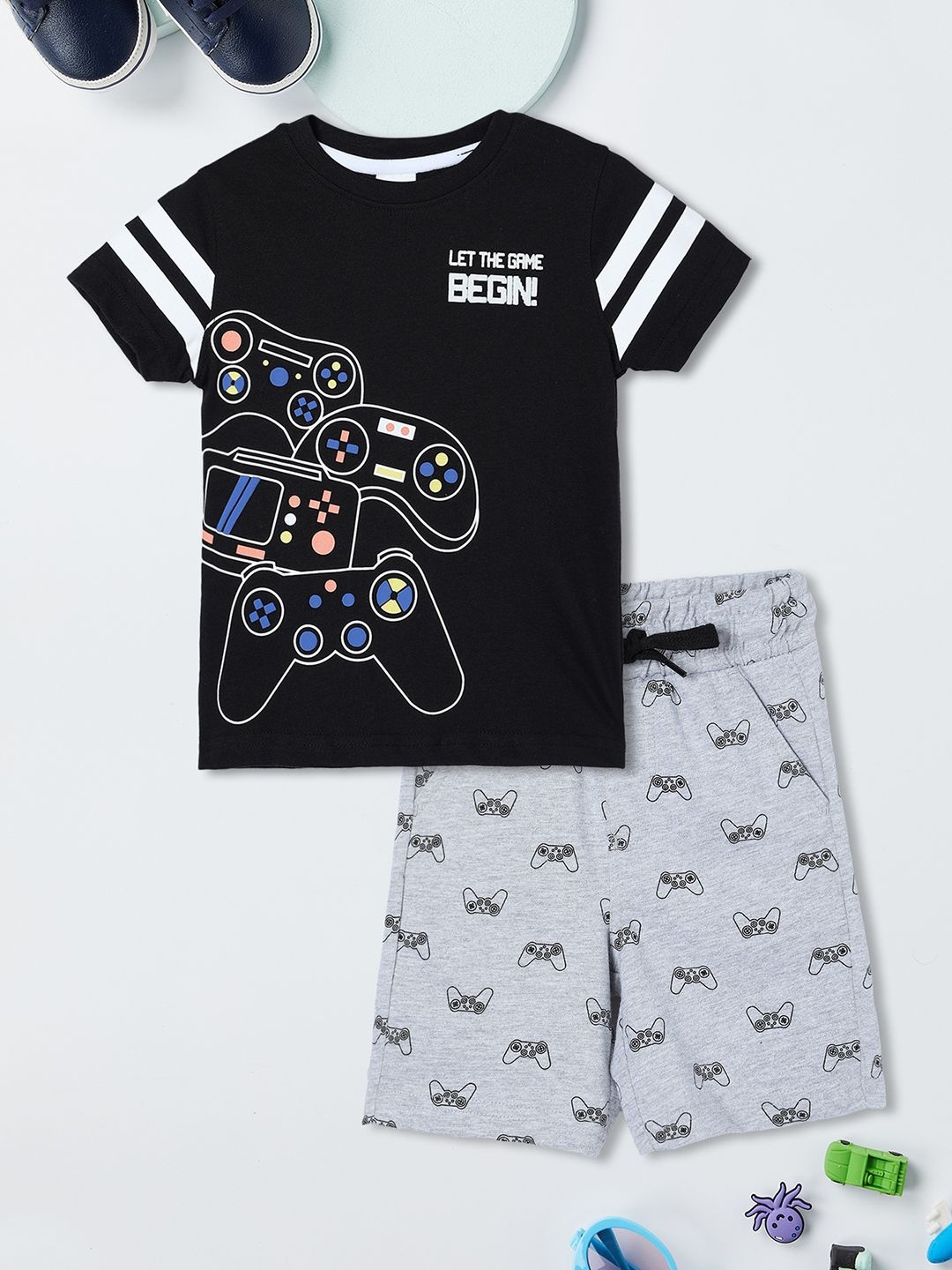 

max Boys Printed Pure Cotton T-shirt With Shorts, Black