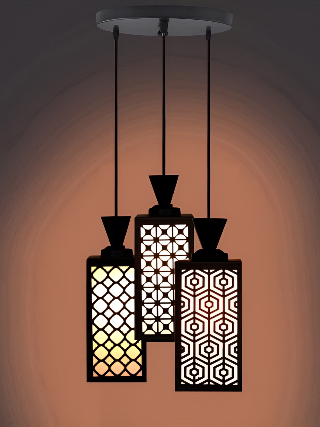 

Afast Black & White Ceiling Lamp