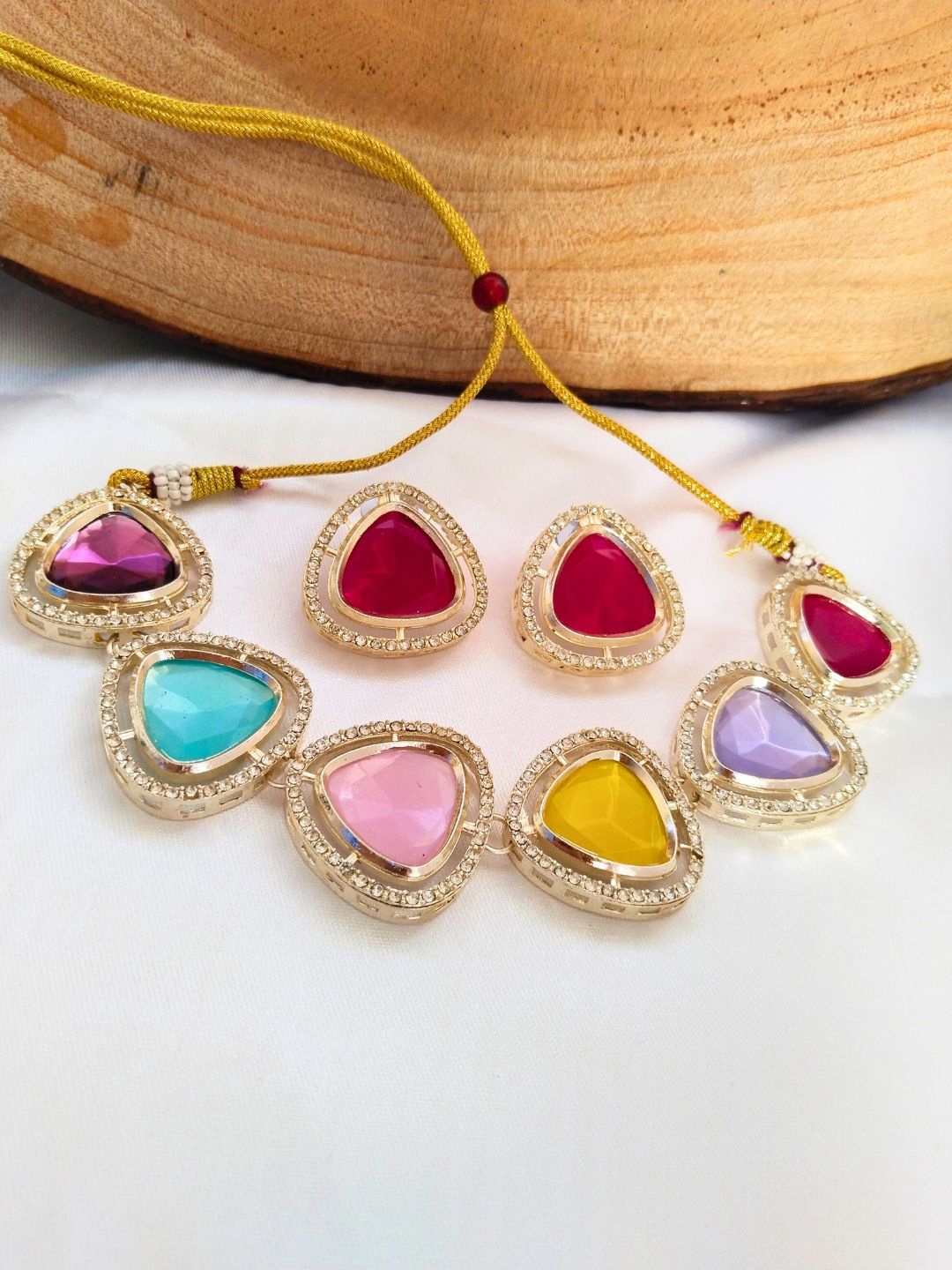 

Anouk Gold-Plated Kundan & American Diamond Studded Jewellery Set