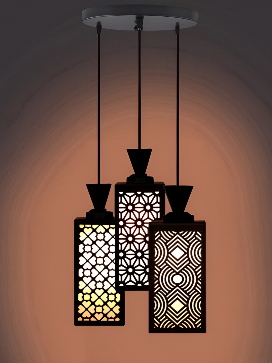 

Afast Black & White Traditional Ceiling Lamp