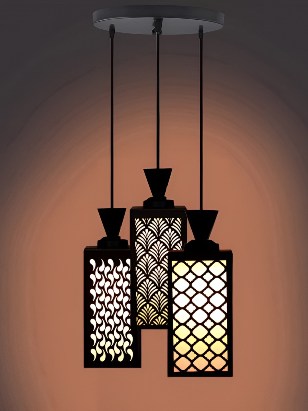 

Afast Black & White Ceiling Lamp