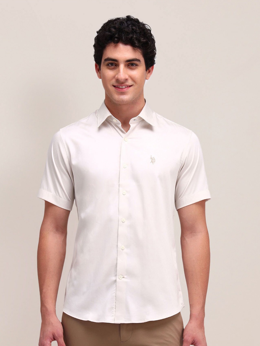 

U.S. Polo Assn. Men Classic Spread Collar Solid Cotton Casual Shirt, Cream