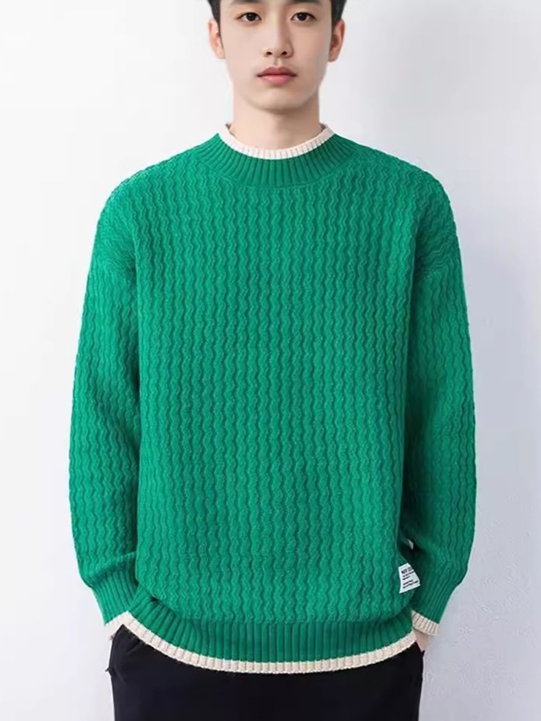 

StyleCast x Revolte Men Solid Round Neck Pullover Sweatshirt, Green