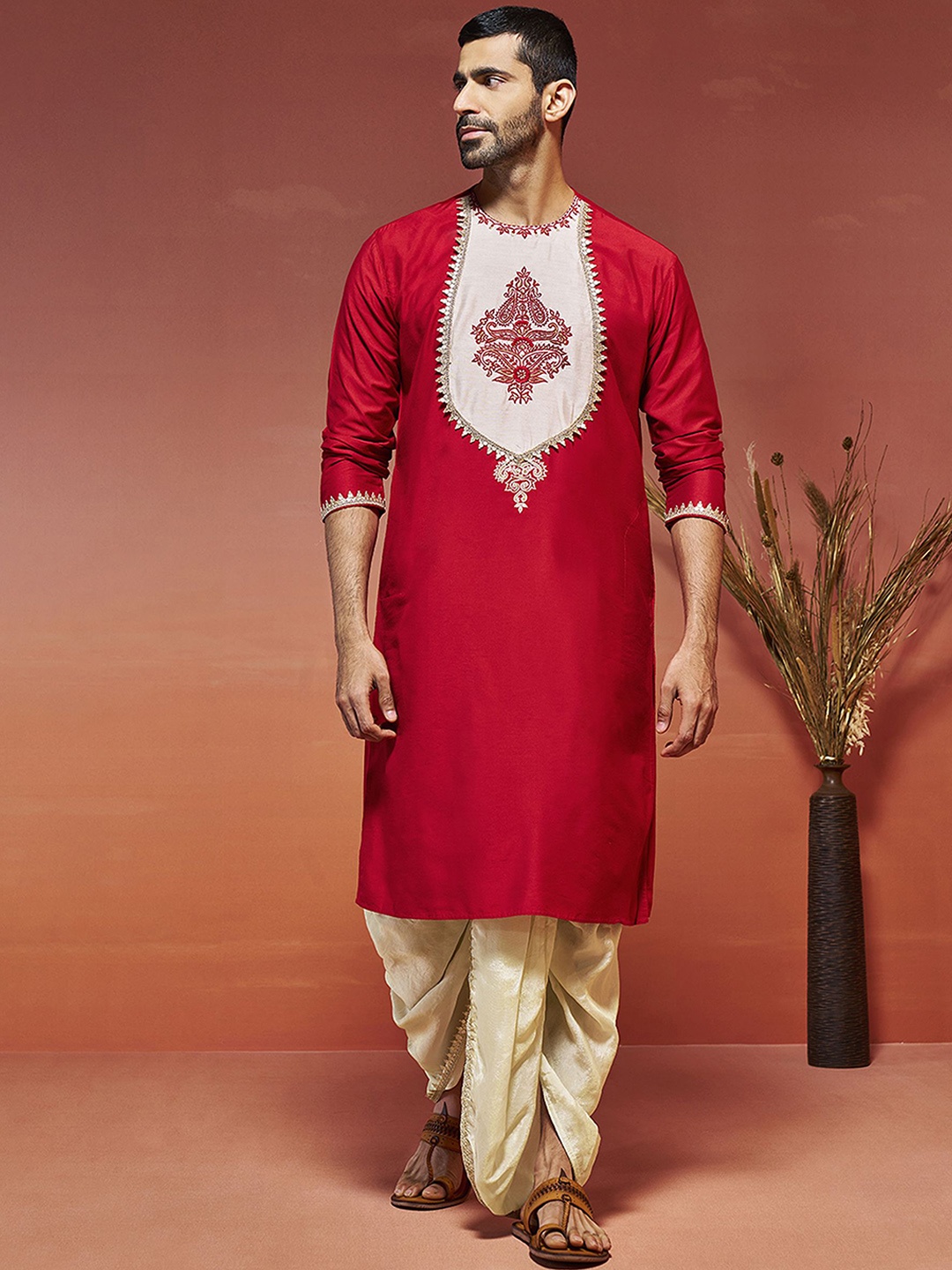 

VASTRAMAY Ethnic Motifs Yoke Design Regular Patchwork Kurta With Dhoti Pants, Red