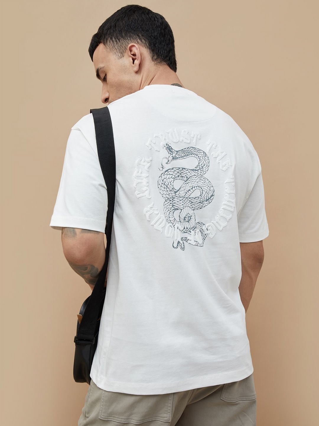 

Forca by Lifestyle Men Printed Raw Edge T-shirt, White