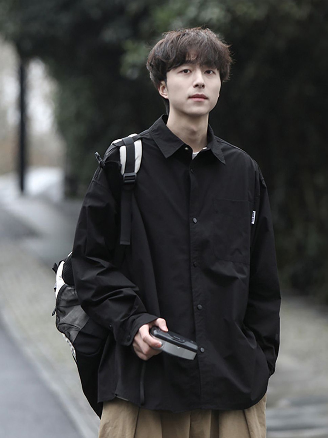 

StyleCast x Revolte Men Cutaway Collar Solid Oversized Casual Shirt, Black