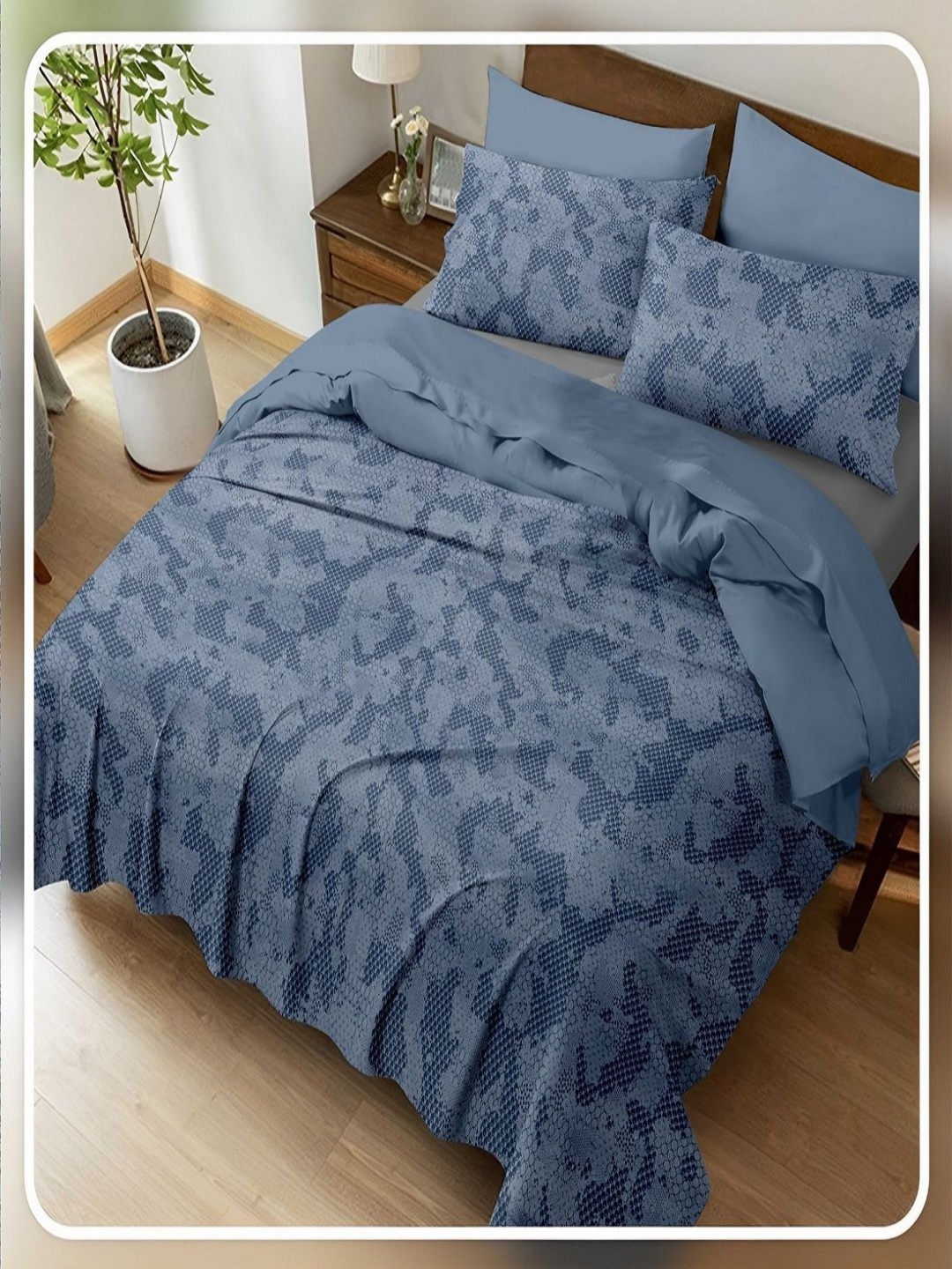 

CHICERY Blue & Navy Blue 400 TC King Bedsheet with 2 Pillow Covers