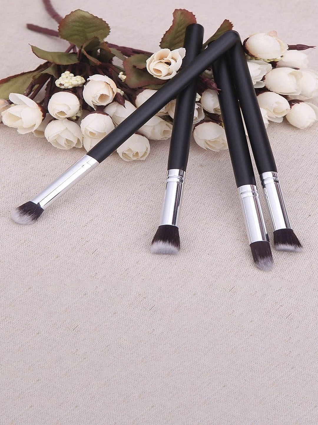 

Rsentera 4-pcs Face & Eye Makeup Brush Set, Black