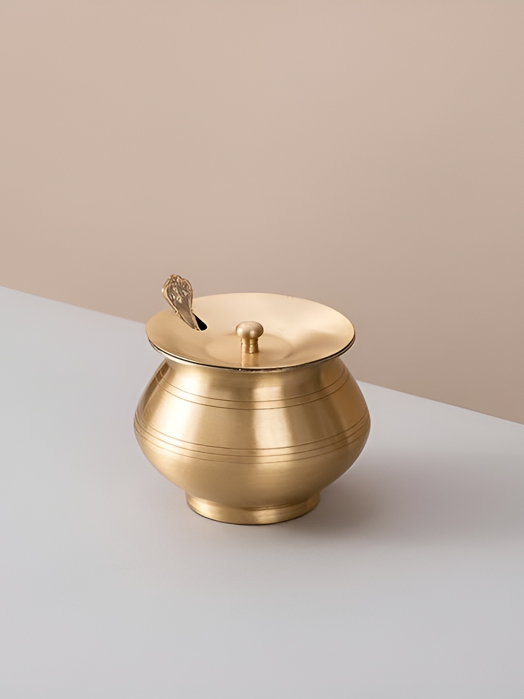 

veda essentials. Gold-Toned 2024 Brass Smooth Surface Oil Dispenser, Beige