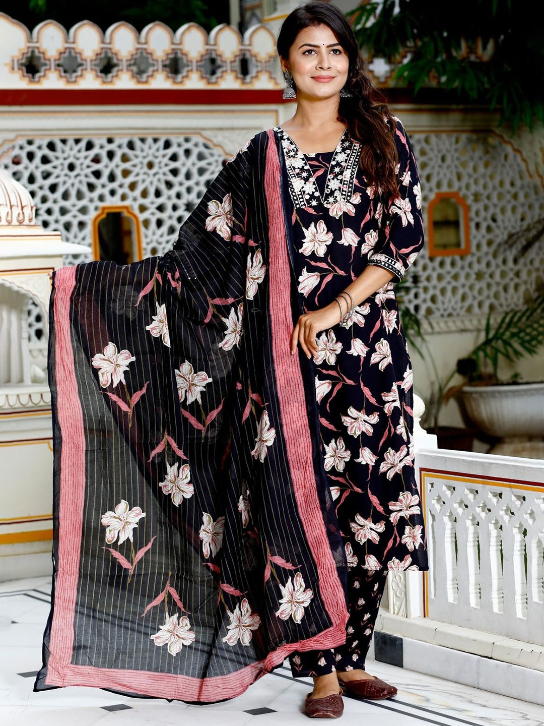 

Lovista Floral Printed Thread Work Pure Cotton Straight Kurta with Trousers & Dupatta, Black