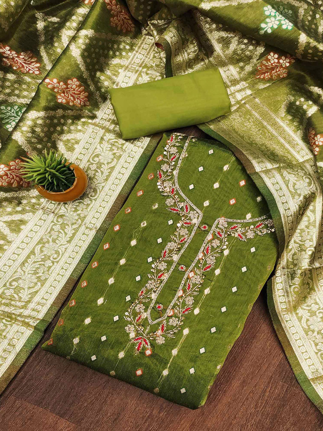 

Peachmode Geometric Woven Design Beads and Stones Unstitched Dress Material, Green